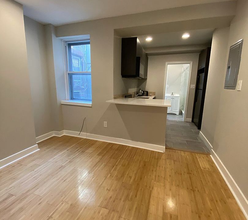 1st image of 250 South St #1