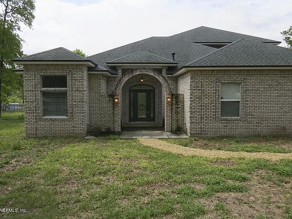 3rd image of 1717 Blue Jay Dr