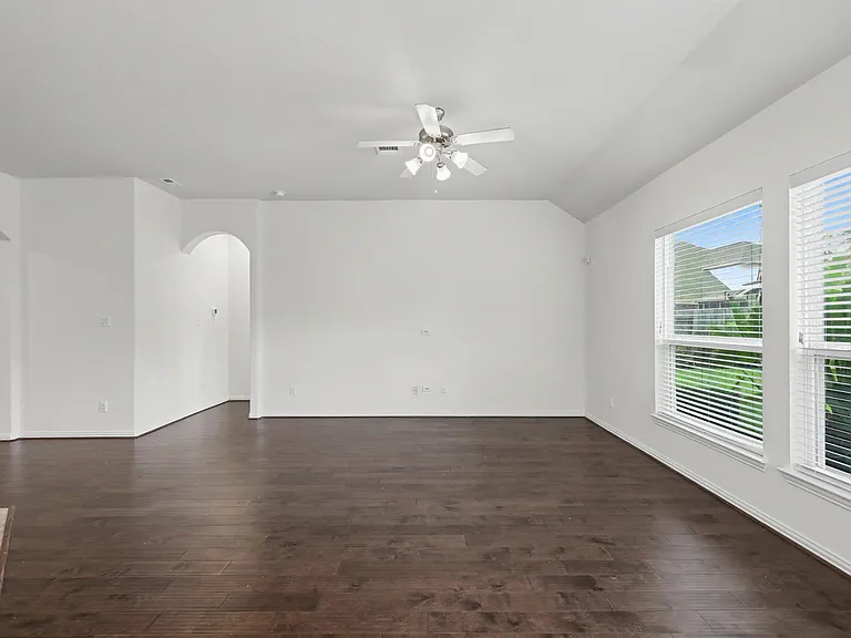 21327 Somerset Shores Xing — Photo 10