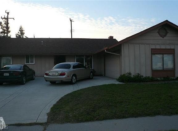 3rd image of 709 Rosewood Ave