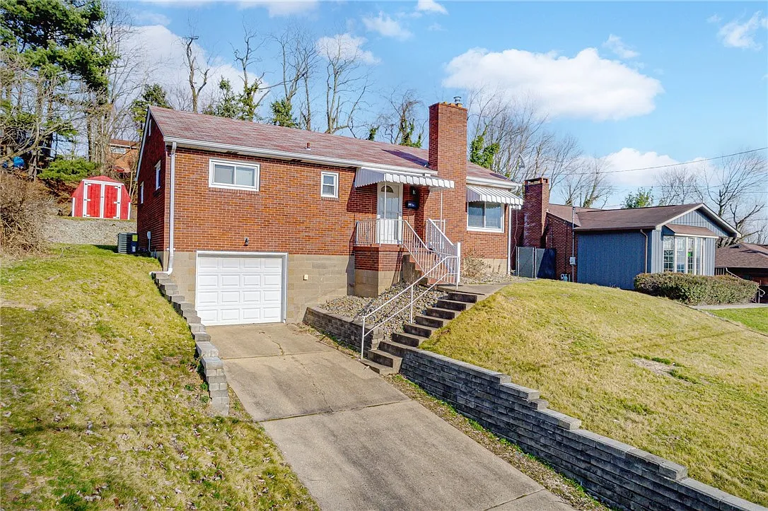 212 Paul Dr photo 1