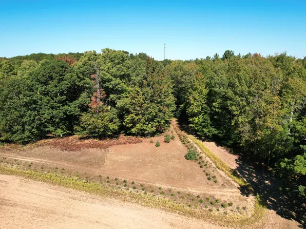 6604 Mears Rd, Ludington, MI 49431