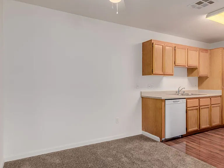 4730 E Craig Rd #32 — Photo 7