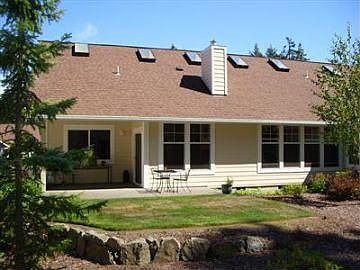 2nd image of 2102 Cascade Ct #16