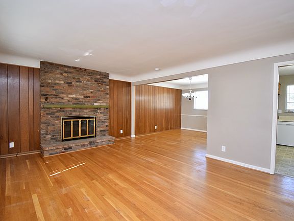 4th image of 8751 Brent Dr