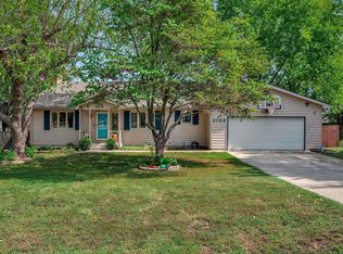 3706 SW Nottingham Rd, Topeka, KS 66610