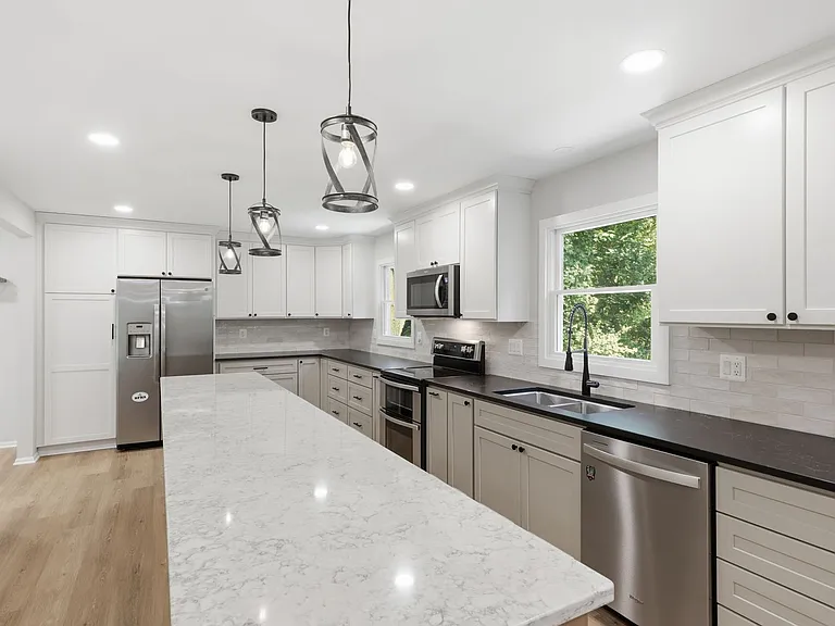 8818 Blue Sea Dr — Photo 11
