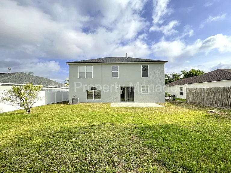 11098 Lord Taylor Dr — Photo 19