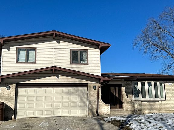 2nd image of 4860 Cypress Ct