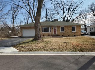 38 Wilshire Dr, Fairview Heights, IL 62208