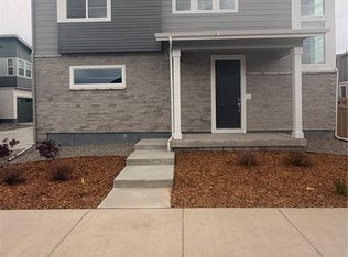 22719 E 47th Dr, Aurora, CO 80019