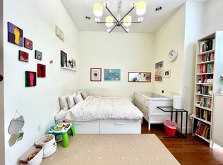 2532 30th Dr APT 1A, Astoria, NY 11102