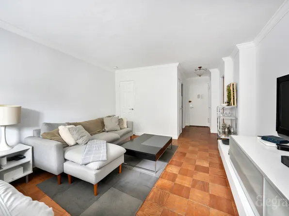 225 East 36th Street image 1 of 12