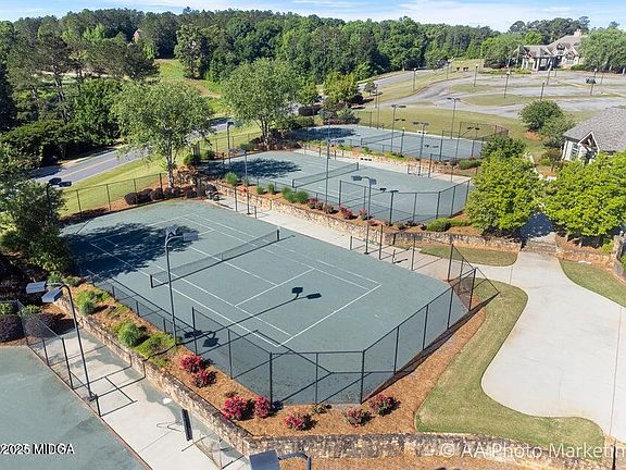 3rd image of 106 Forest Pl