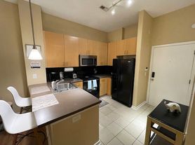 2125 Southend Dr
