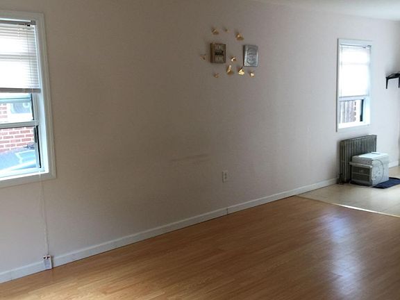 4th image of 77-19 249th St