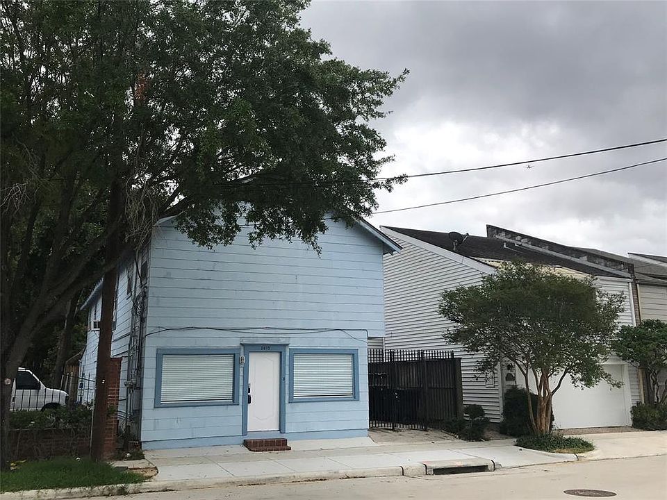 1st image of 3815 Roseland St APT 3