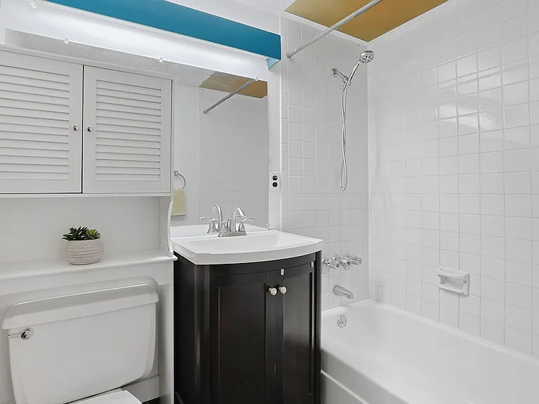 412 Benedict Ave #6C — Photo 19