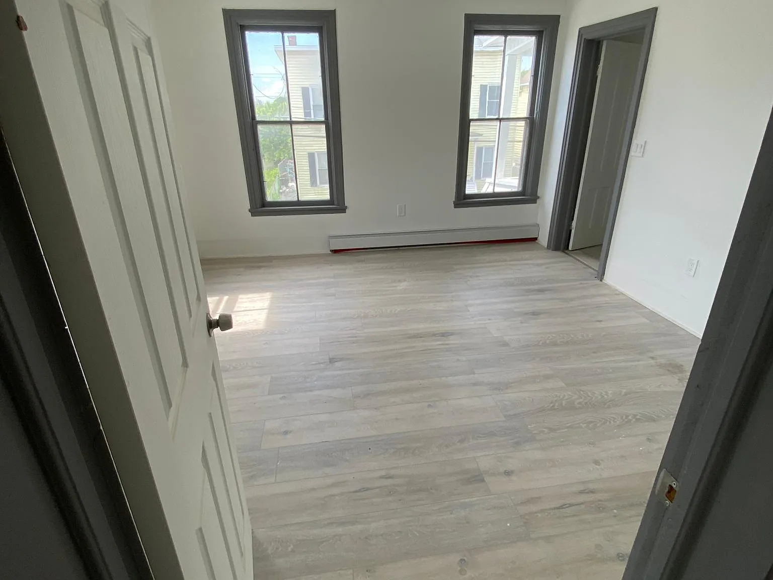 4 bed, 1800 sqft, $1,800 — Photo 3