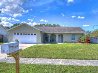 10090 86th Way N, Seminole, FL 33777