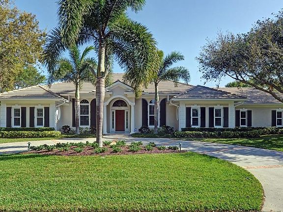 3rd image of 236 Riverway Dr