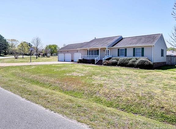 3rd image of 109 Fairmont Dr