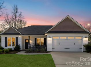 1120 E McGill St, Albemarle, NC 28001