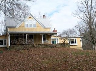 2152 Grandma Barnes Rd, Nashville, IN 47448