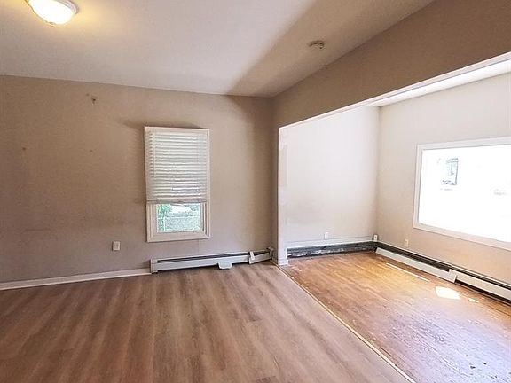 5th image of 83 E Forest Ave