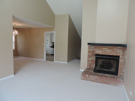 3rd image of 545 Park View Ter #545