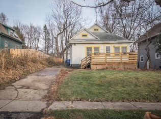 629 37th St, Des Moines, IA 50312