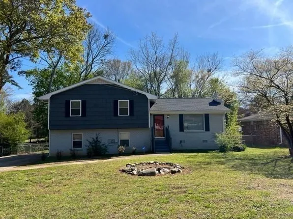 2839 Pam Pl, Rex, GA 30273