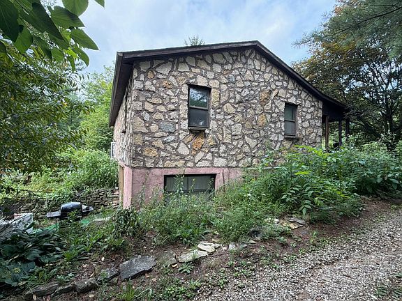 4th image of 10655 Hinton Mill Rd