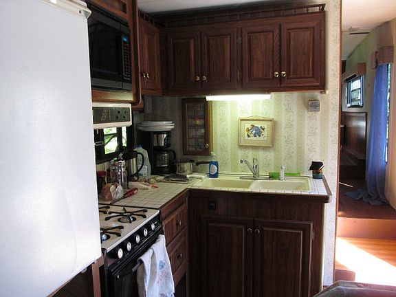 2nd image of 1082 White Oak Creek Rd