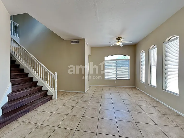 5202 W Sunland Ave — Photo 6