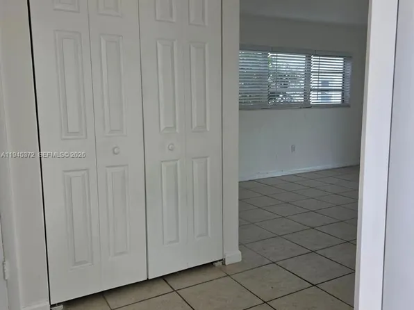 7680 SW 82nd St APT H119, Miami, FL 33143