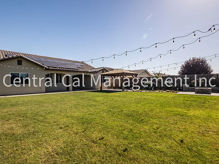 9029 Almond Creek Dr — Photo 32