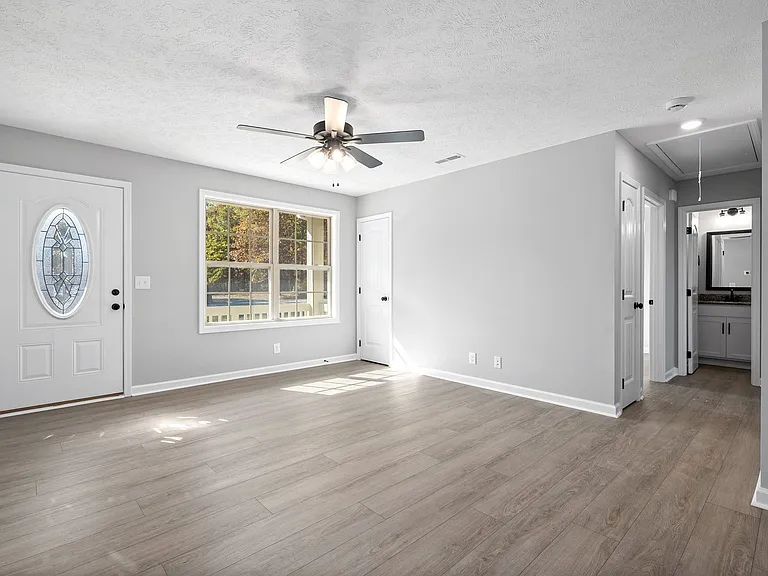 829 Southside Rd — Photo 9