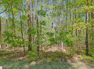 40 Commodore Dr, Salem, SC 29676