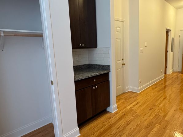 3513 N Halsted St #2FF