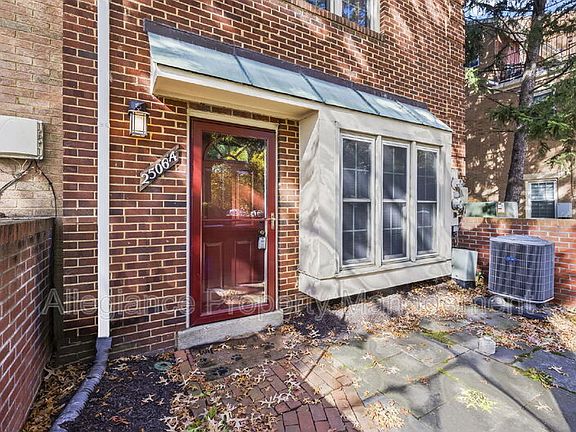 4th image of 2506A N Fairfax Dr