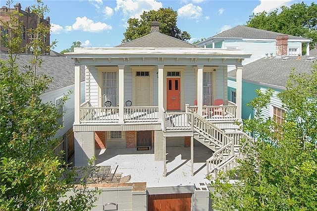 1st image of 1006 Josephine St