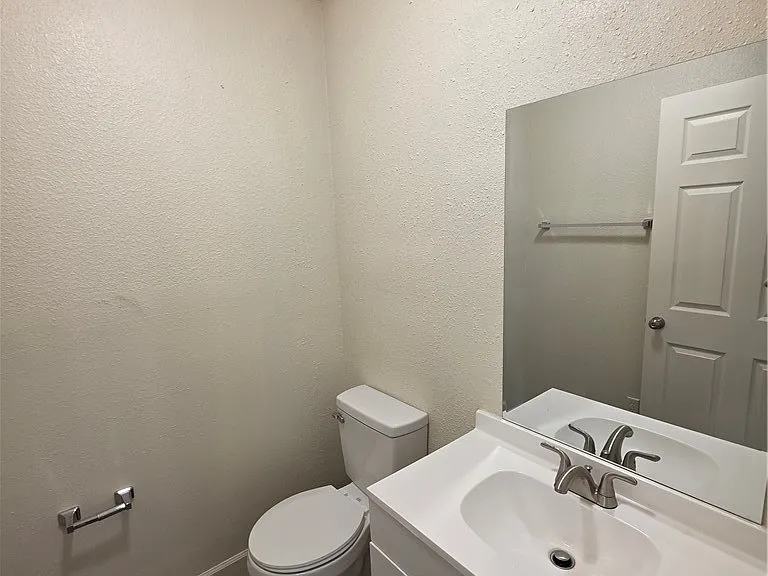 1590 Mustang Dr — Photo 65