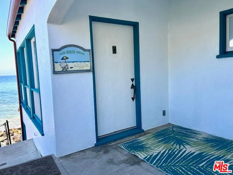 2 bed, 2.0 bath, 1244 sqft, $12,000 — Photo 3
