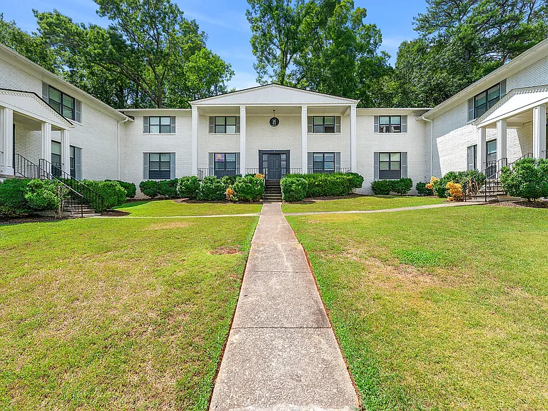 Georgian Oaks Apartments 2 — Photo 30