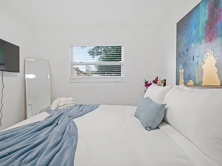 638 Lake Palms Dr — Photo 8