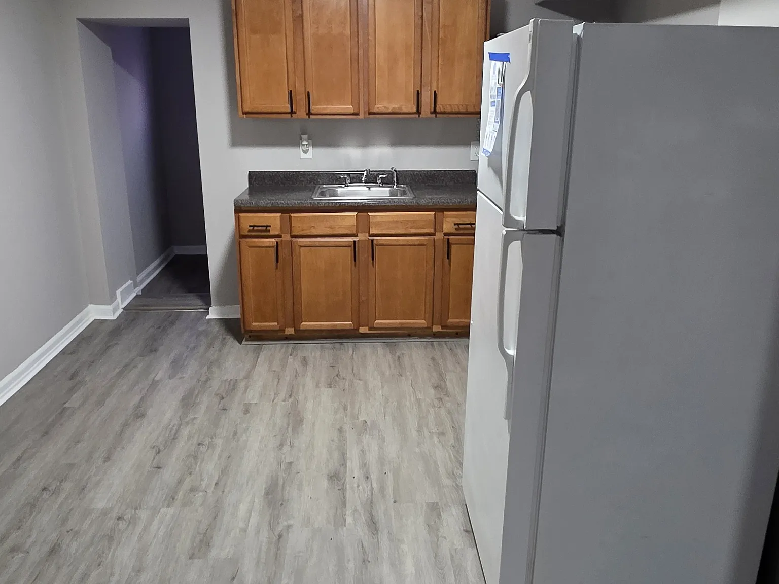 203 N Curley St — Photo 3