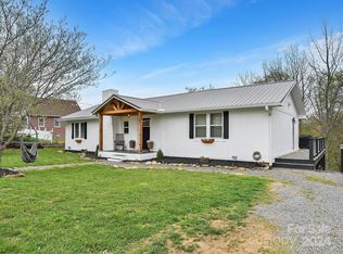 751 Queentown Rd, Canton, NC 28716