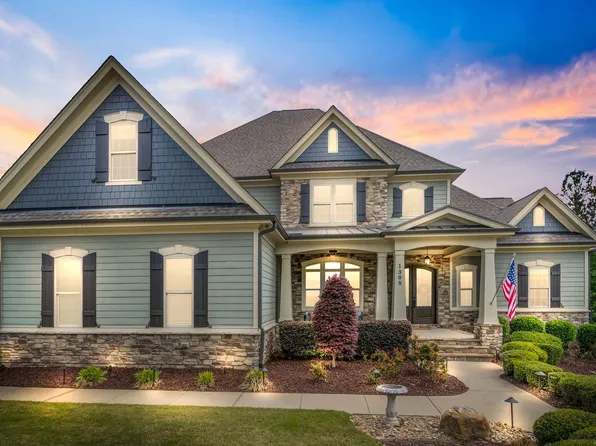 1308 Green Oaks Pkwy, Holly Springs, NC 27540