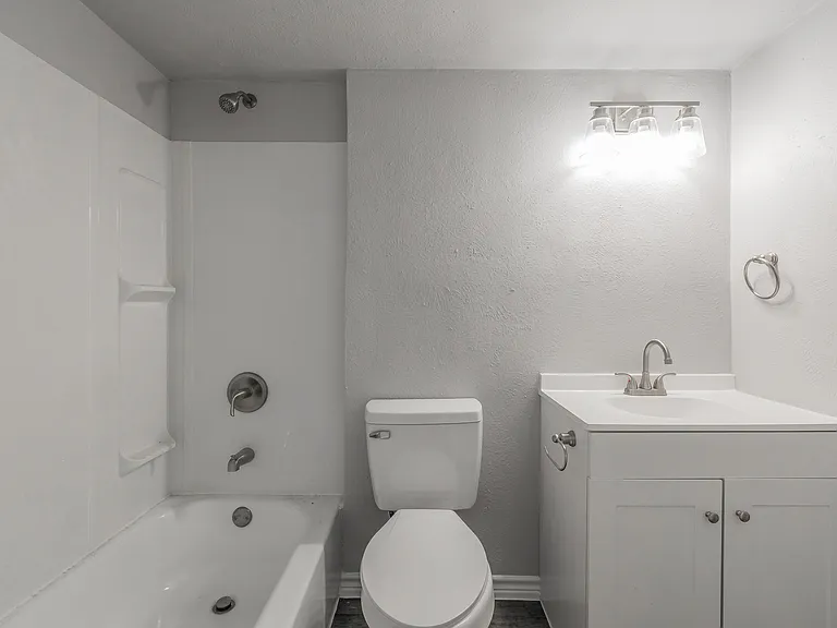 bathroom - yes we have a mirror now!